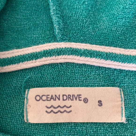 ❌SOLD Ocean Drive Teal pullover Hoodie - Picture 7 of 7